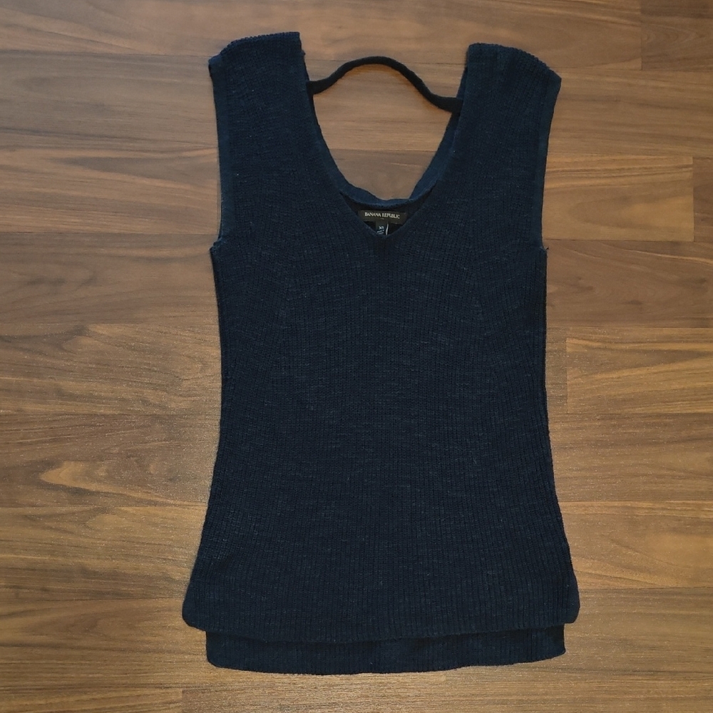 Banana Republic Fitted SweaterTank Top with V-Neckline